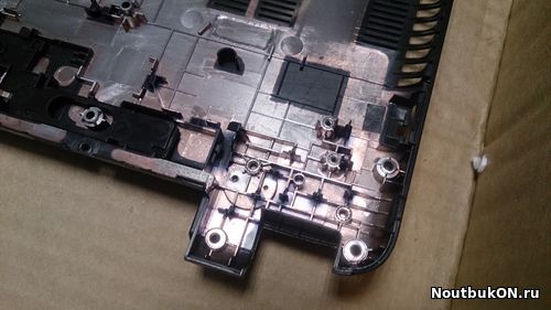 Поддон для ноутбука Acer Aspire E1-522 СОВМЕСТИМ С ПЕТЛЯМИ 33.4YU04.001, 33.4YU05.001, 34.4YU04.021, 34.4YU05.021