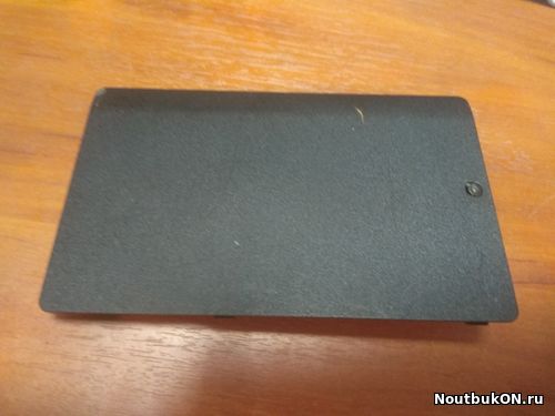 КРЫШКА ОТСЕКА ЖЕСТКОГО ДИСКА HDD для ноутбука Toshiba Satellite C675 C675D C670 13N0-Y4A0901 H000030710 L775 l770