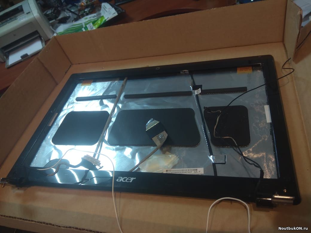 Часть корпуса крышка Acer Aspire 5551 AP0C90009000 черный