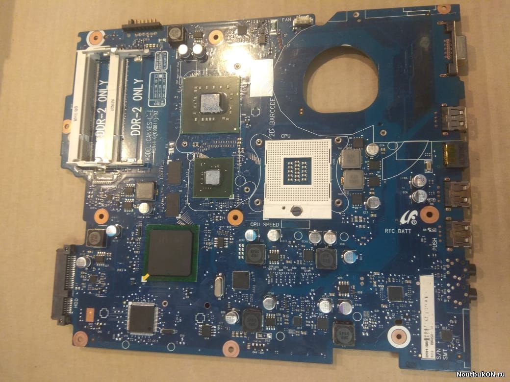 Материнская плата для ноутбука samsung R719 BA92-05856A INTEL НЕ РАБОЧАЯ ВКЛЮЧАЕТСЯ НЕТ ИЗО подозрение на видеочип не паянная не залитая