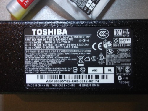Зарядное устройство TOSHIBA 19V 3.95A 75W 5.5X2.5 PA3715U-1ACA PA5034U-1ACA