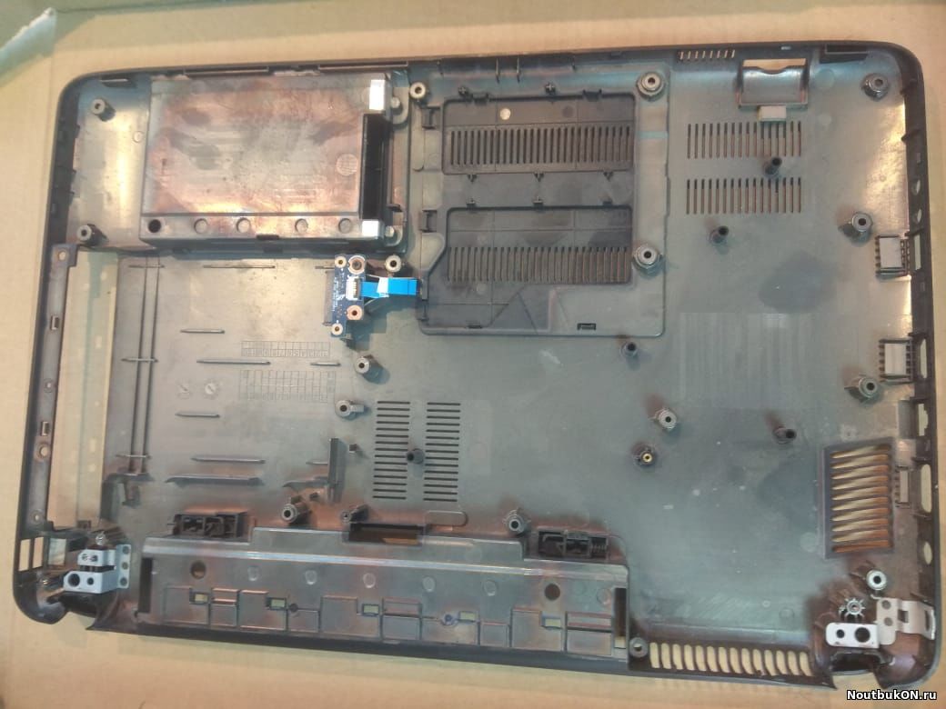 Часть корпуса поддон нижняя часть корыто для ноутбука Samsung R540 BA75-02566A, BA81-09822A