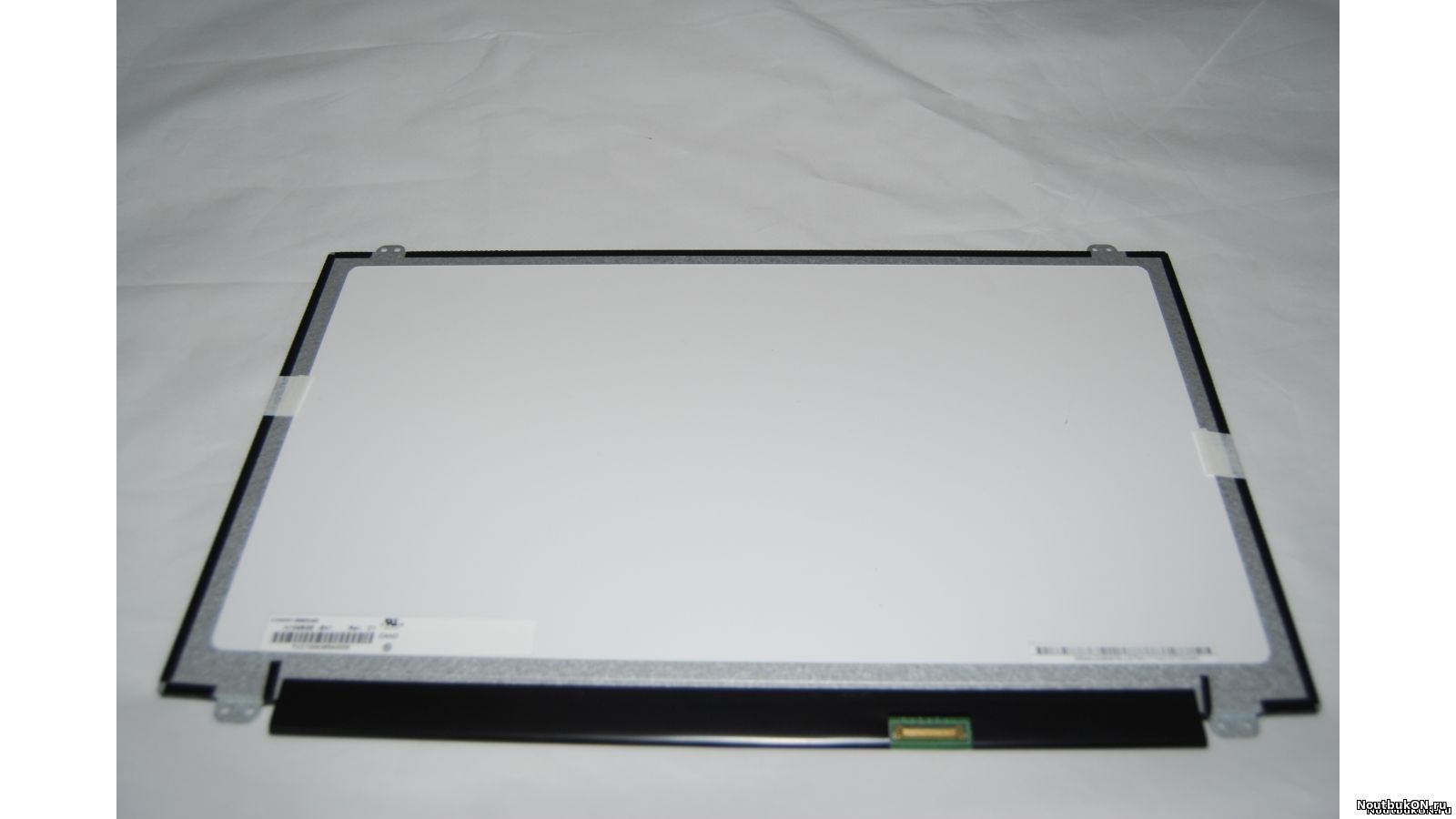 Матрица для ноутбука 15,6 SLIM LED LCD N156BGE-EB1 30pin HD 1366*768 ГЛЯНЕЦ С ЗАТЕРТОСТЬЮ ОТ КНОПОК НЕ БОЛЬШИЕ