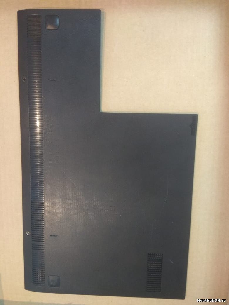 Часть корпуса НИЖНЯЯ КРЫШКА ПОДДОНА для ноутбука Lenovo G70-70 (80HW) 17.3" G70 G70-70 G70-80 B70 B70-70 Z70 AP0U1000300 75% ЗАШЕЛОК СЛОМАНО