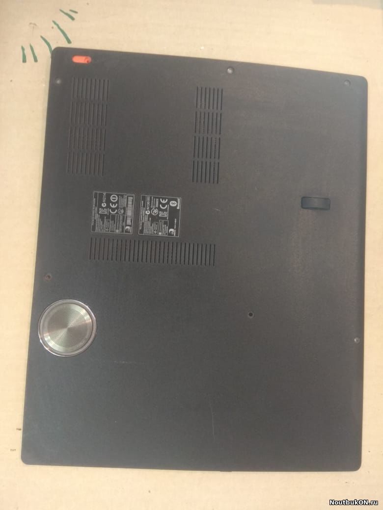 Часть корпуса КРЫШКА НИЖНЯЯ для ноутбука Acer Aspire 8951G 3AZYGRDTN00 ЗАЩЕЛКИ ПОЛОМАНЫ