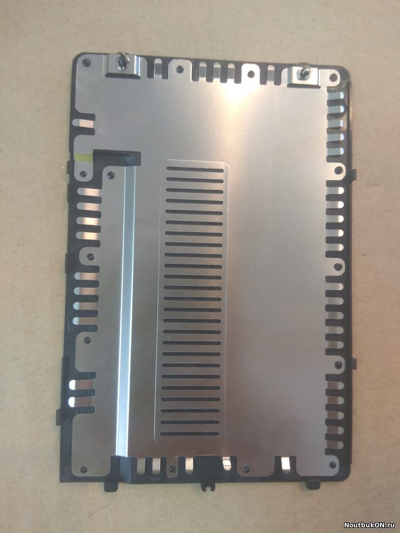 Часть корпуса крышка отсека hdd для ноутбука Sony PCG-5N4P VGN-SR19