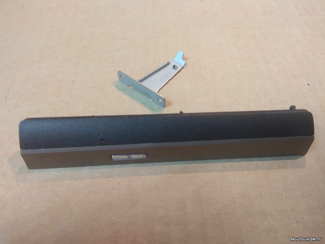 Заглушка привода dvd накладка КРЫШКА пластиковая для ноутбука HP Compaq Presario CQ72, HP G72, 17.3" С КРЕПЛЕНИЕМ ПРИВОДА