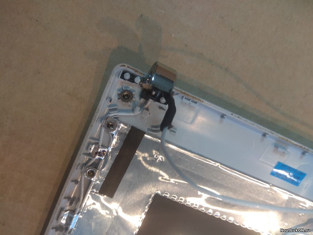 Часть корпуса крышка с рамкой для нетбука Samsung nc210 NC110 BA75-02912A BA75-02916A 631020100452A 631020100445A