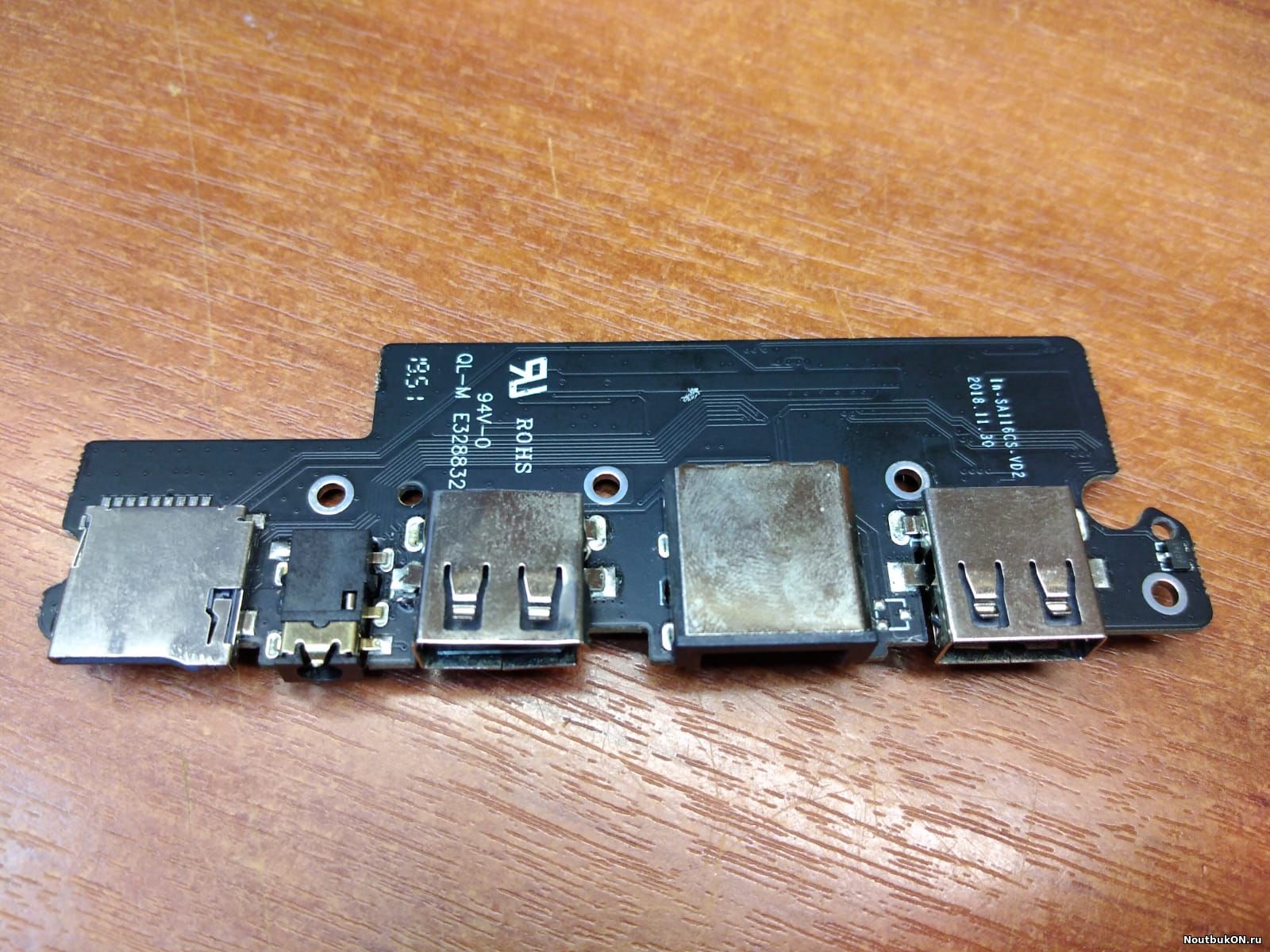 Плата USB + Audio + RJ45 + CardReader + от китайского ноутбука In-SA116CS-VD2 один USB разъем сломан