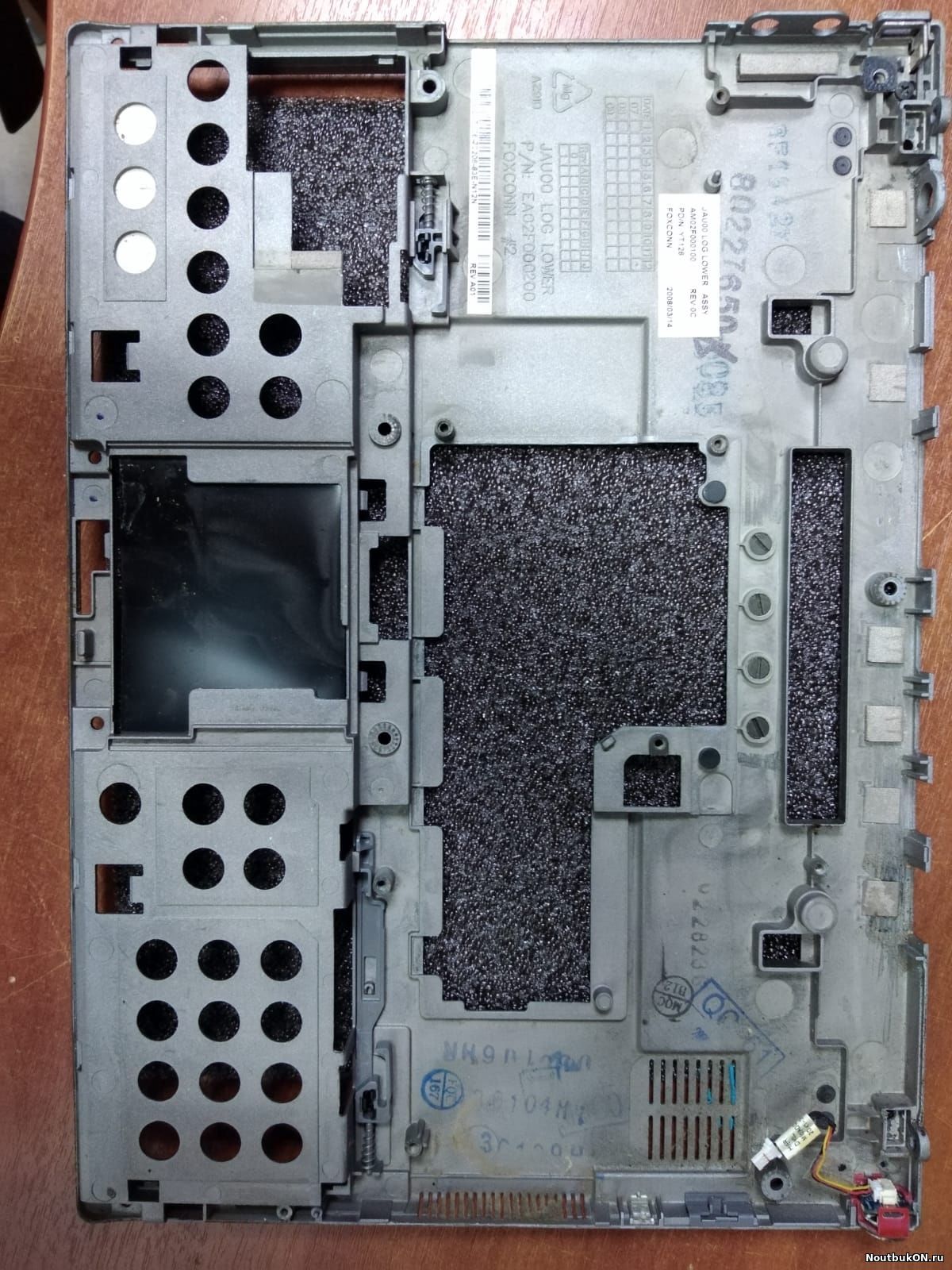 Поддон Dell Latitude D430 нижняя часть корпуса AM02F000100