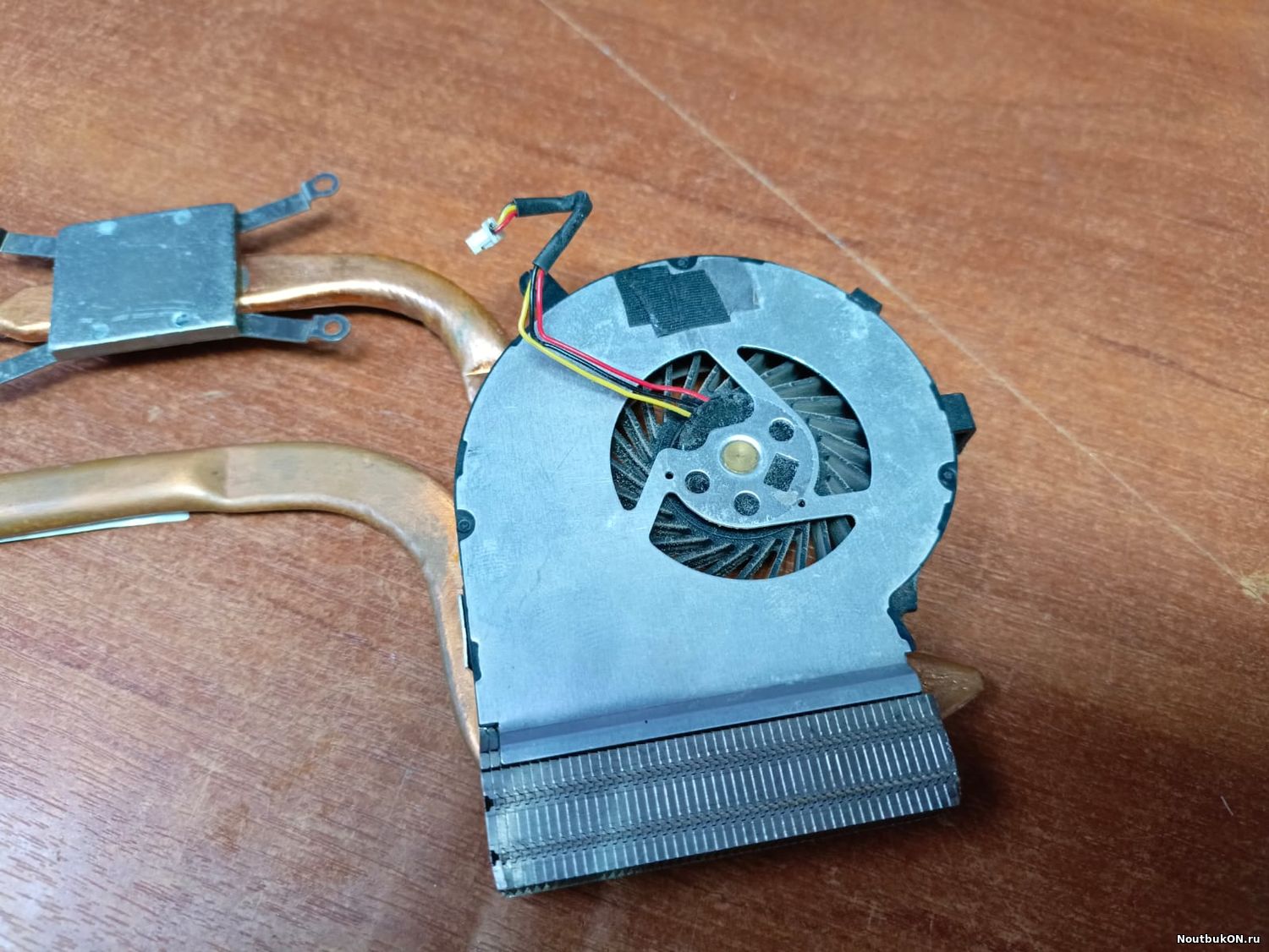 Вентилятор для ноутбука: MSI GE62, GE72, PE60, PE70, GL62, GL72 CPU (3 pin)