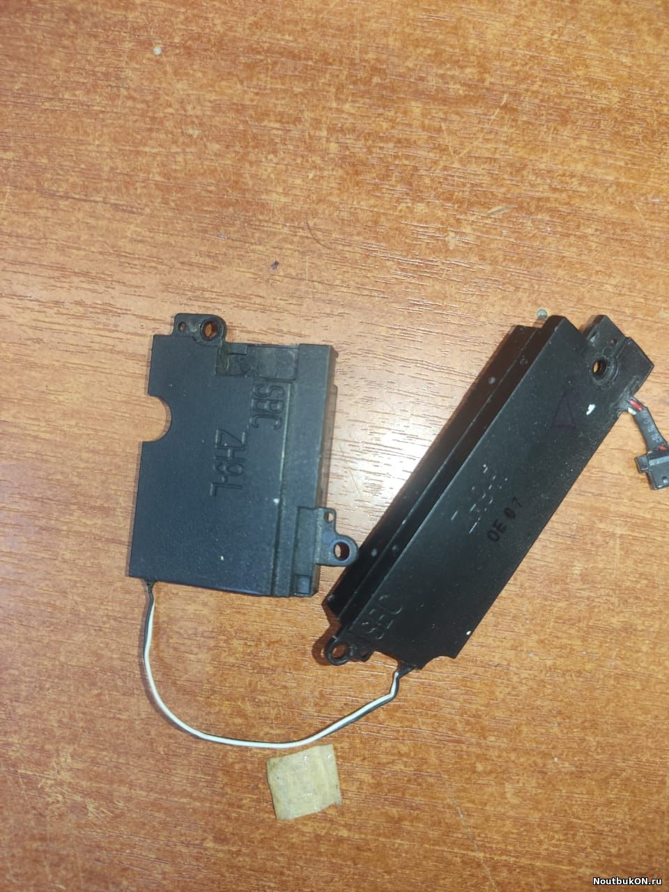 Динамики Acer Aspire One 521 (ZH9-L, ZH9-R)