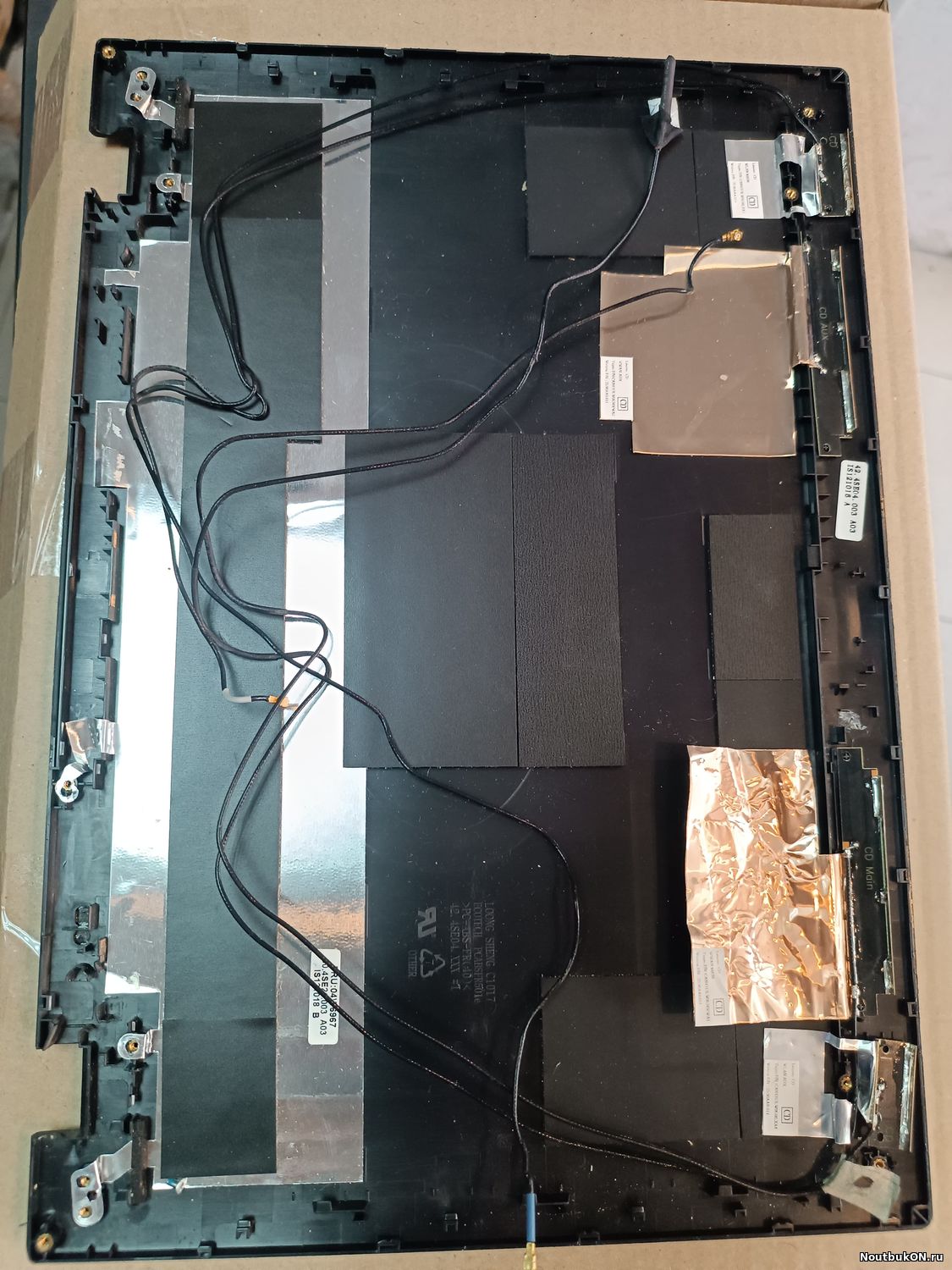 Крышка матрицы + рамка матрицы для ноутбука Lenovo L430 крепления целые присутствуют царапины