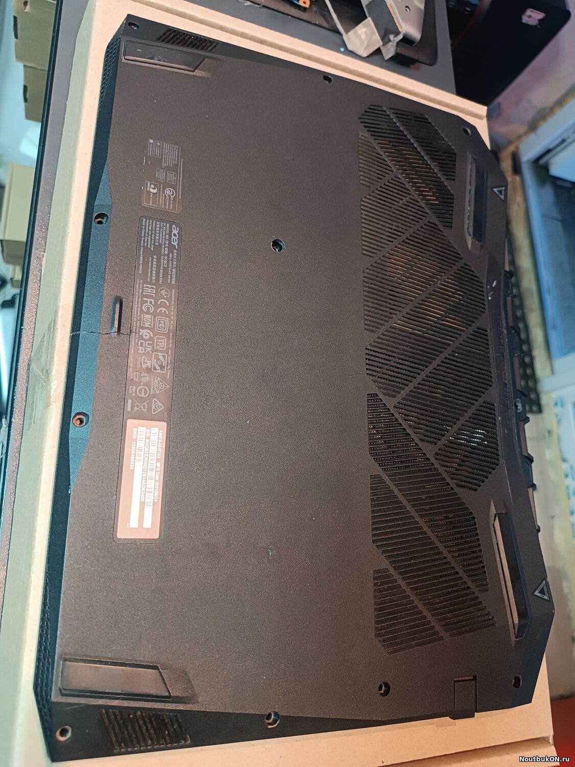 поддон корыто, нижний корпус для Acer Nitro 5 AN515-53 AN515-43, AN515-54, AN515-55, с трещиной
