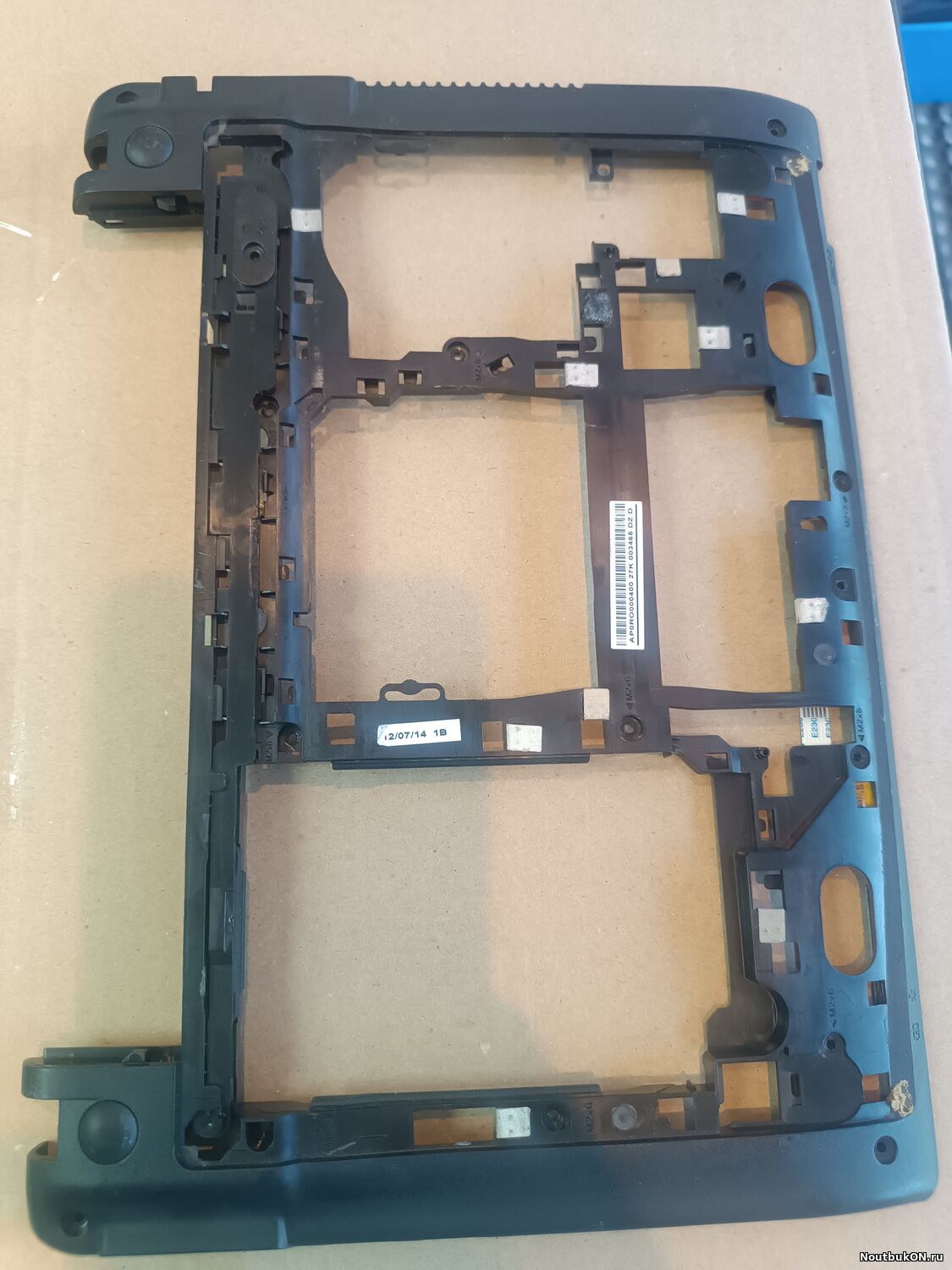 Часть корпуса только поддон нижняя часть корыто для ноутбука Acer Aspire One 756 V5-122 Q1VZC AP0RO000400 ВСЕ ЦЕЛОЕ