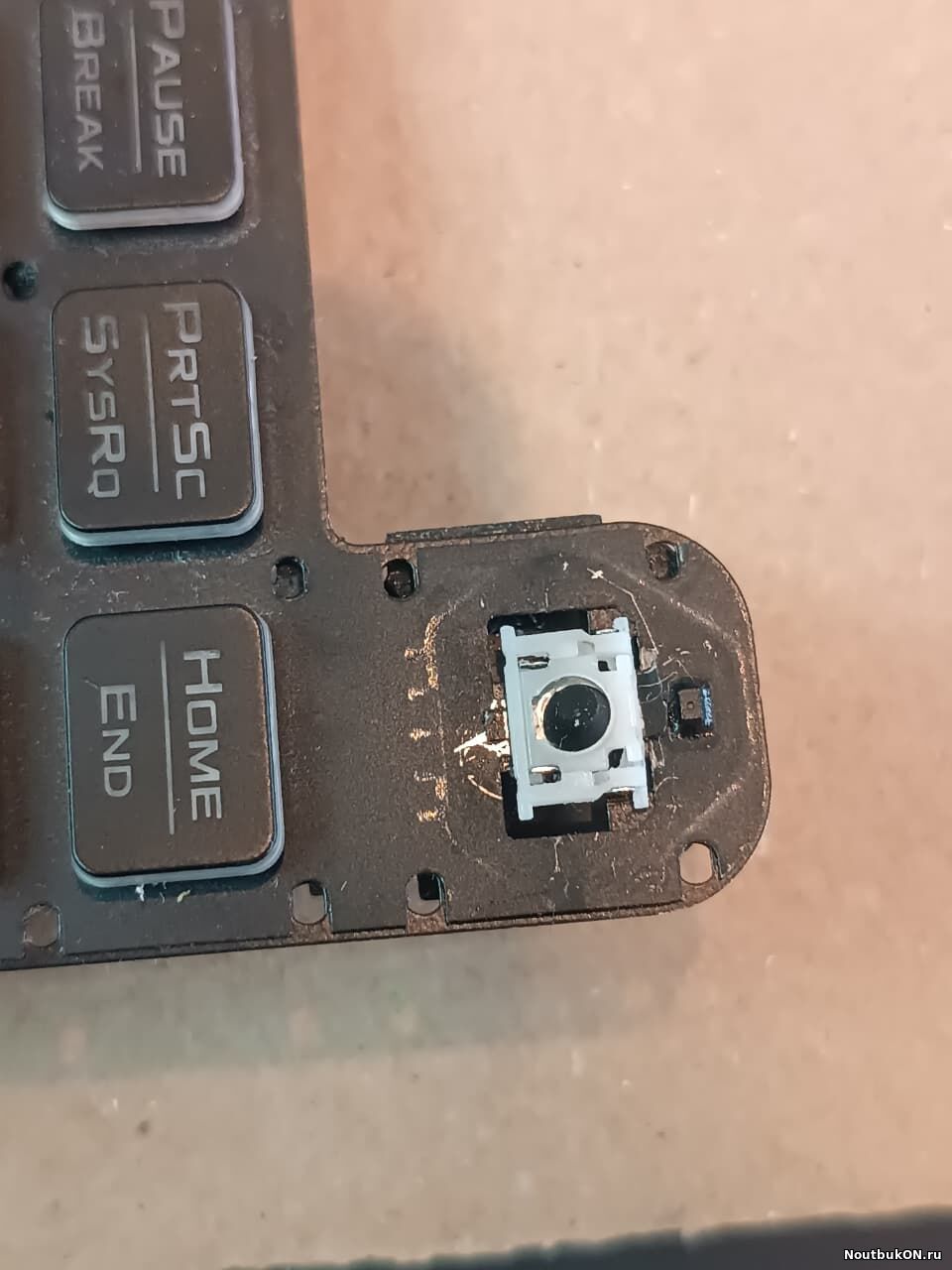 Клавиатура для Asus TUF Gaming F15 FX507ZU fx517 fx707 fx717 с белой подсветкой НЕРАБОЧАЯ ОРИГИНАЛ НА КНОПКИ без кнопки включения