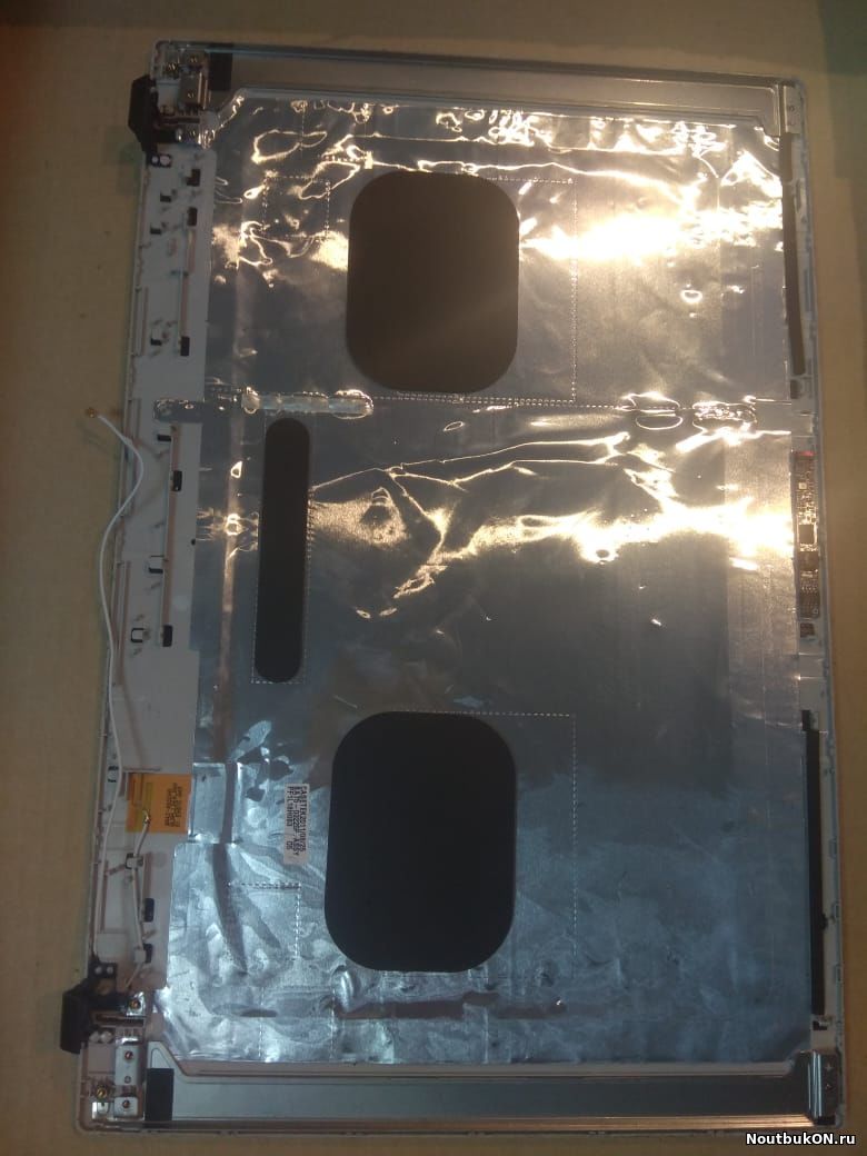 Крышка матрицы без рамки матрицы для ноутбука Samsung NP300V5A np305v5a Серебристый все крепления целые BA75-03225A BA75-03847A BA75-03209