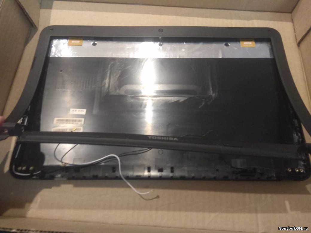 Часть корпуса для ноутбука крышка с рамкой черные Toshiba Satellite C850 13N0-ZWA0P01, H000050160 13N0-ZWA0S02