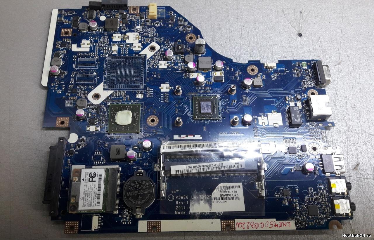 Материнская плата для ноутбука Acer Aspire 5250 P5WE6 LA-7092P REV: 1.0 НЕРАБОЧАЯ
