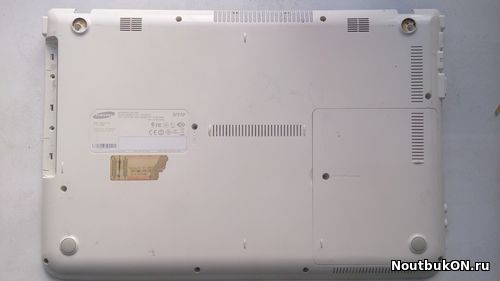 Корпус только поддон крышка низ корыто нижняя часть для ноутбука Samsung SF510 BA81-11127A BA75-02709A состояние удовлетворительное