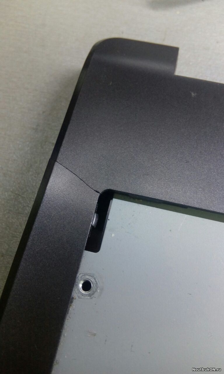ПОДДОН С ТОПКЕЙСОМ (трещина см.фото) для ноутбука Dexp O107 O108 0808596 6-39-W95S3-012 6-39-W95S2-013 CLV-950
